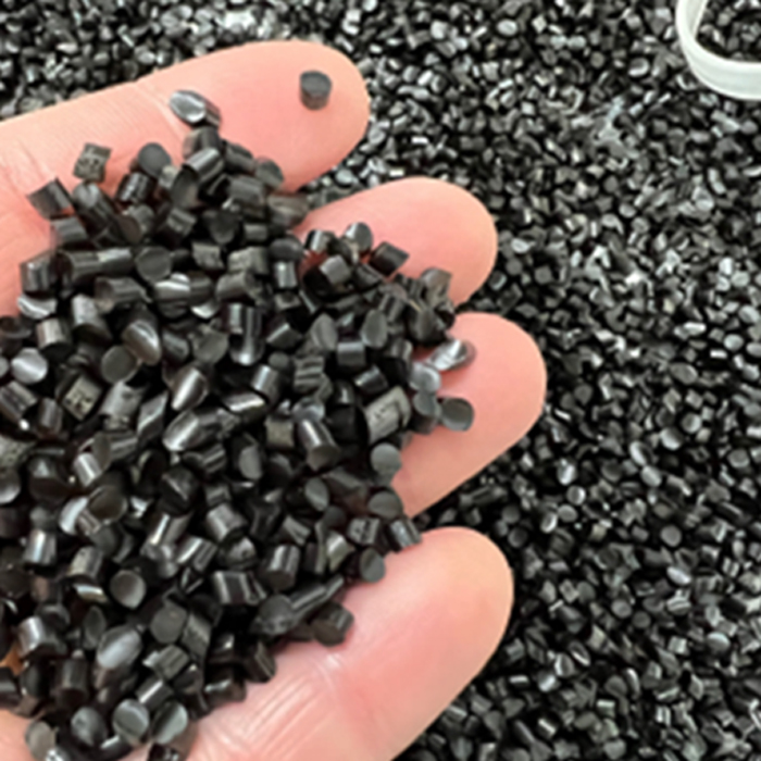 פלץ של פלסטיק עשוי מפסולת ליגנין - פרויקט סוזאנו - חדשנות מעשית